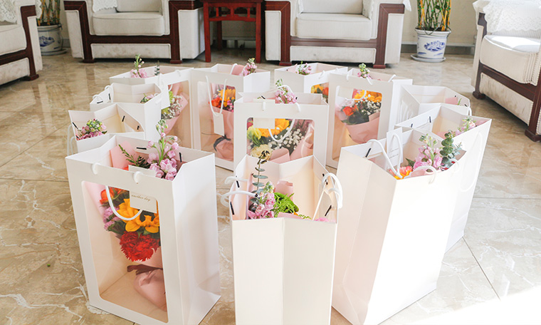 愛(ài)在三八節(jié)，情暖半邊天 濟(jì)南賽成為女員工送上節(jié)日祝福